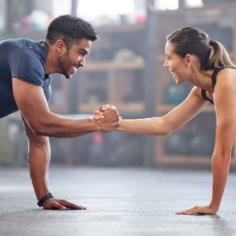 kaiku-proteina-mood-pareja-joven